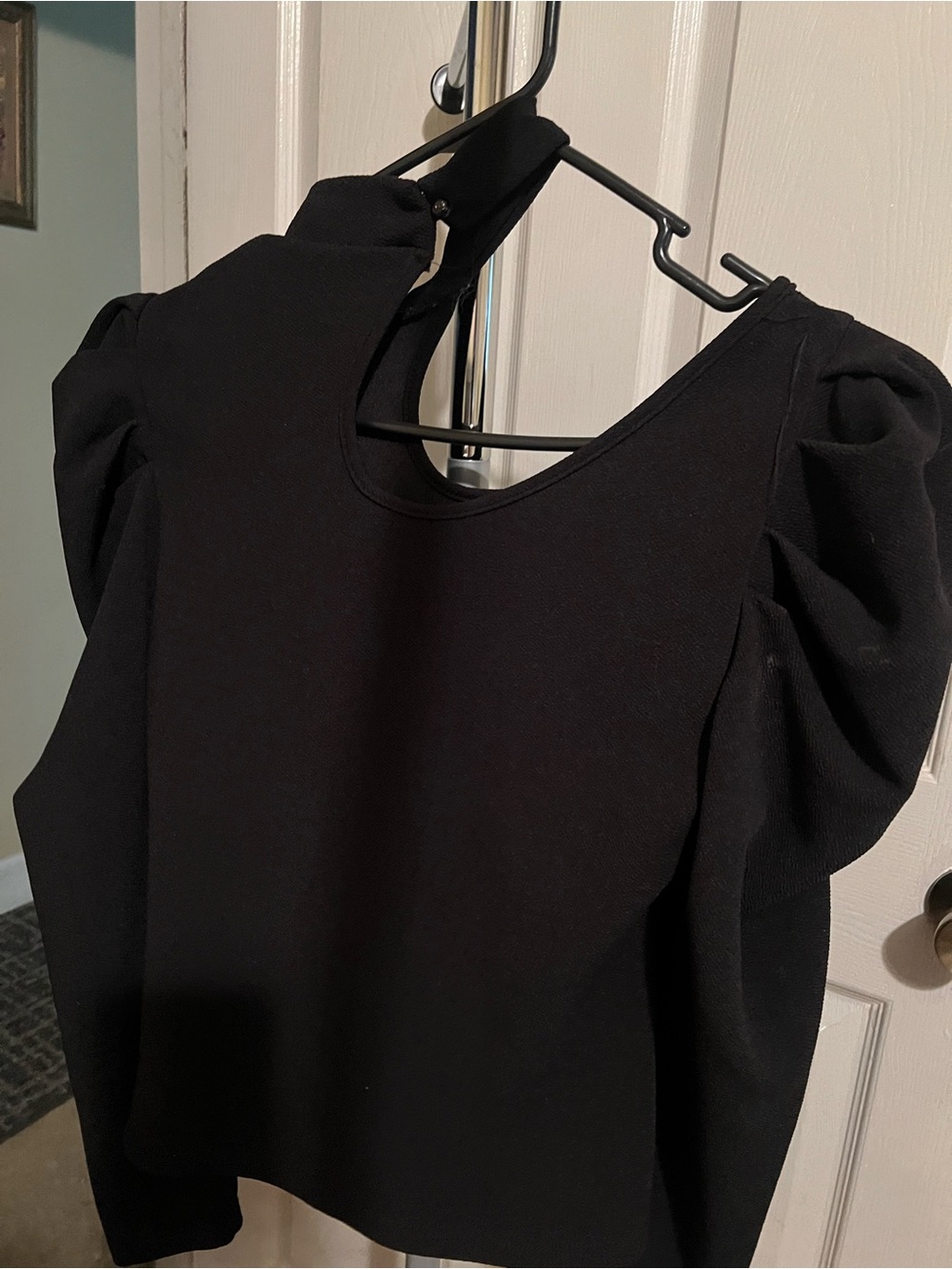 SHEIN Black Puff-Sleeve Women's Top